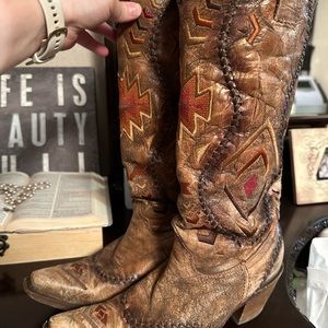 Corral Aztec cognac vintage/distressed women’s boots